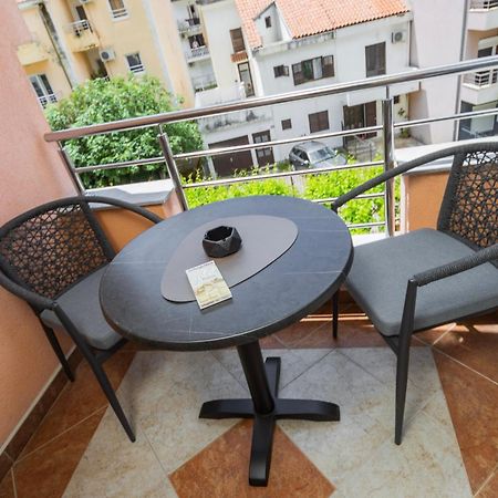 Adzic Apartments بودفا المظهر الخارجي الصورة