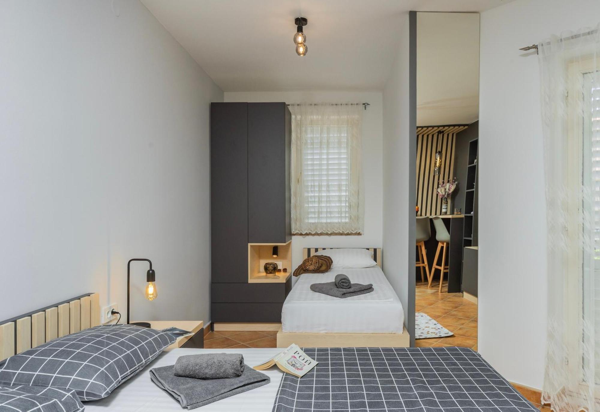 Adzic Apartments بودفا المظهر الخارجي الصورة