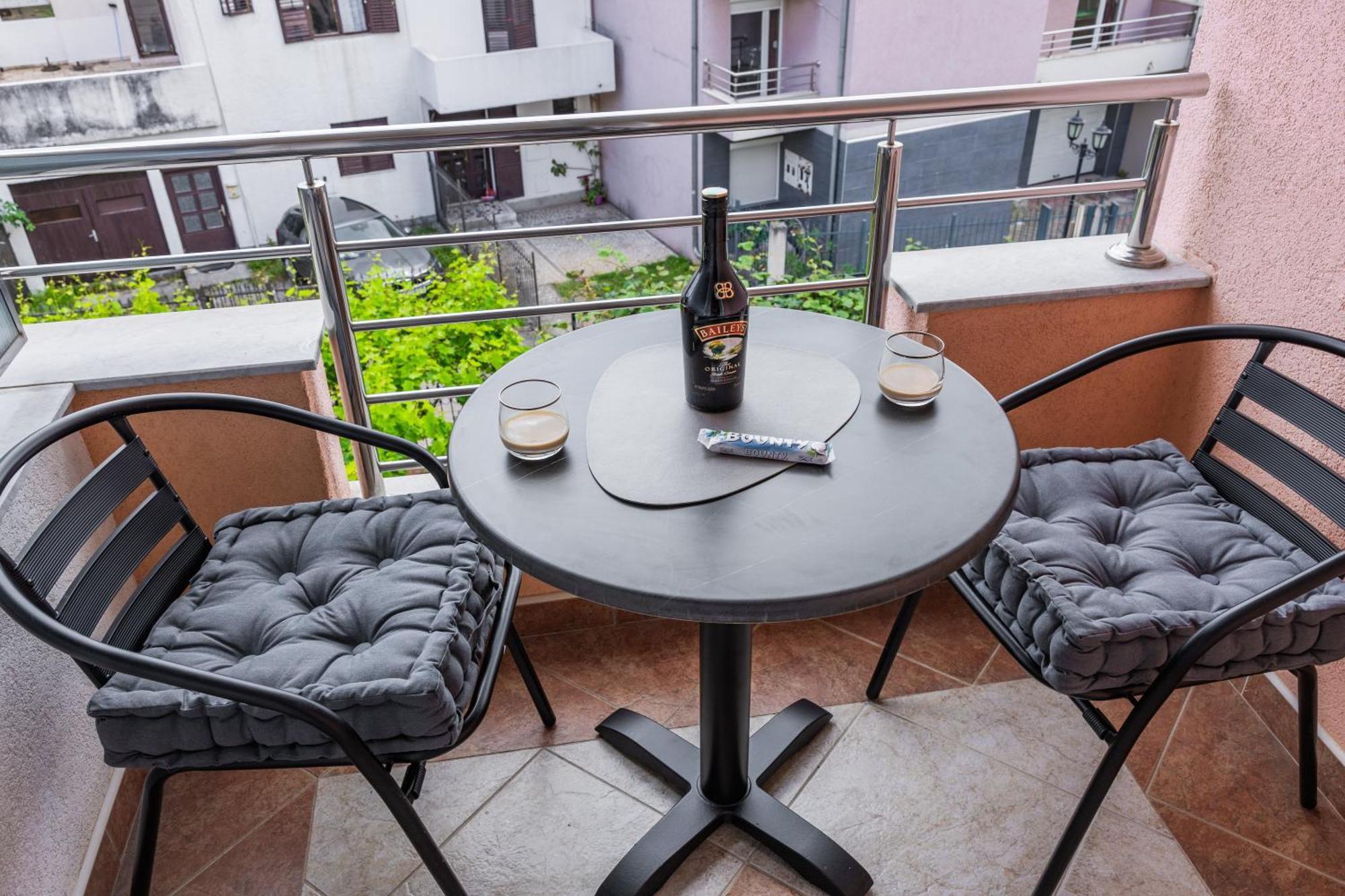 Adzic Apartments بودفا المظهر الخارجي الصورة