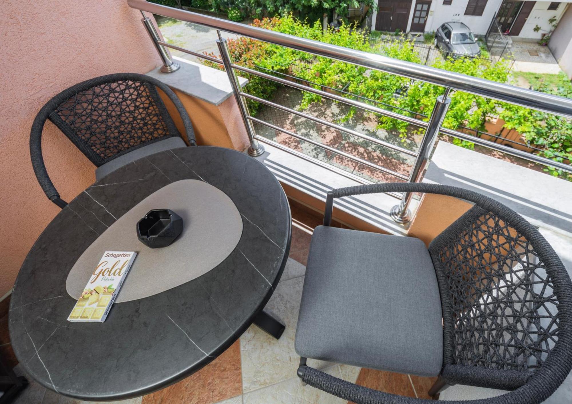 Adzic Apartments بودفا المظهر الخارجي الصورة